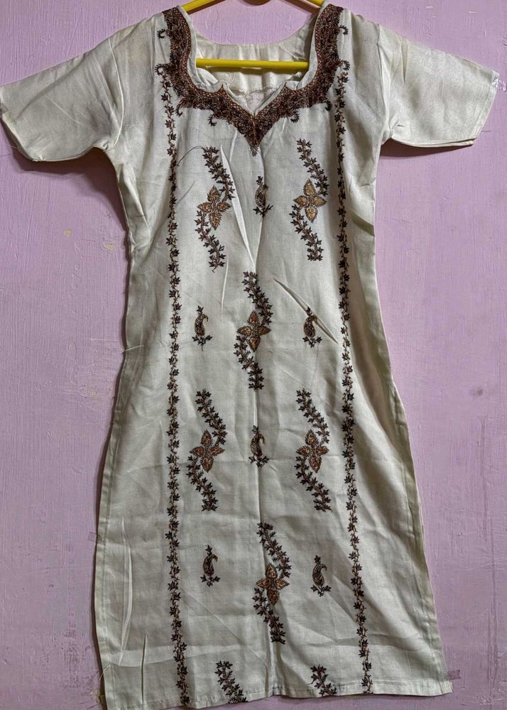 Womens Straight Kurta With Pajama Set