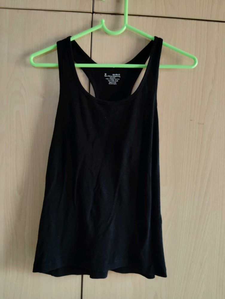 Black Tank Top- CLEARANCE SELL 🥳🥳🥳🥳