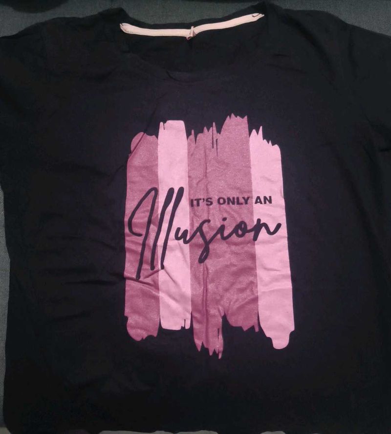 Illusion Graphic Print Tee