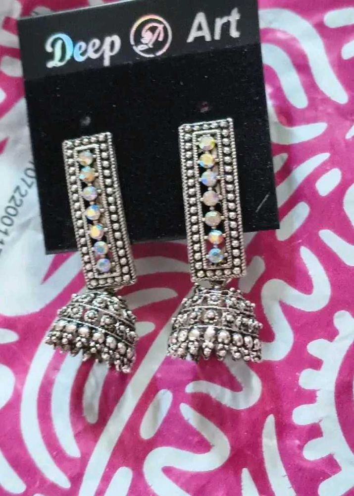 Deep Art Jhumka Earrings