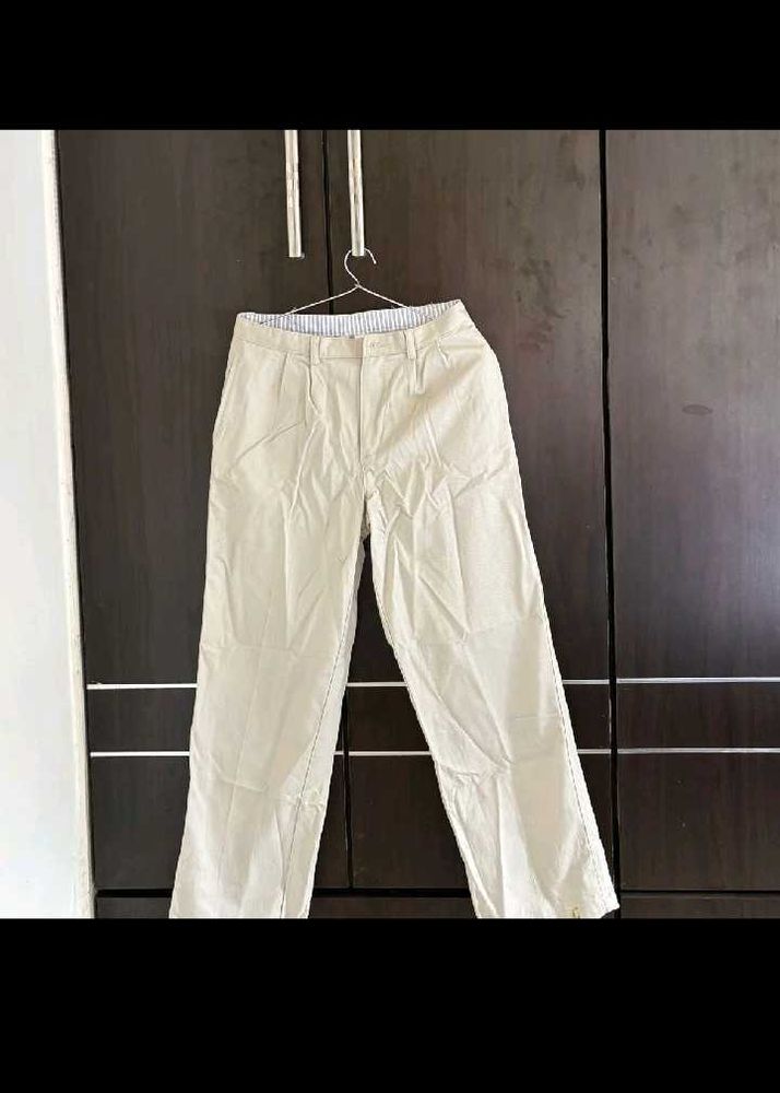 White Straight Fit Pant For Women