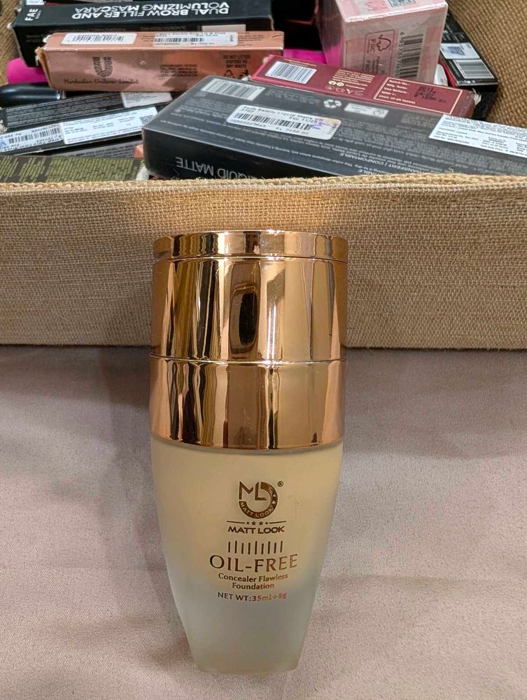 Matt Look Oil Free Concealer Flawless Foundation
