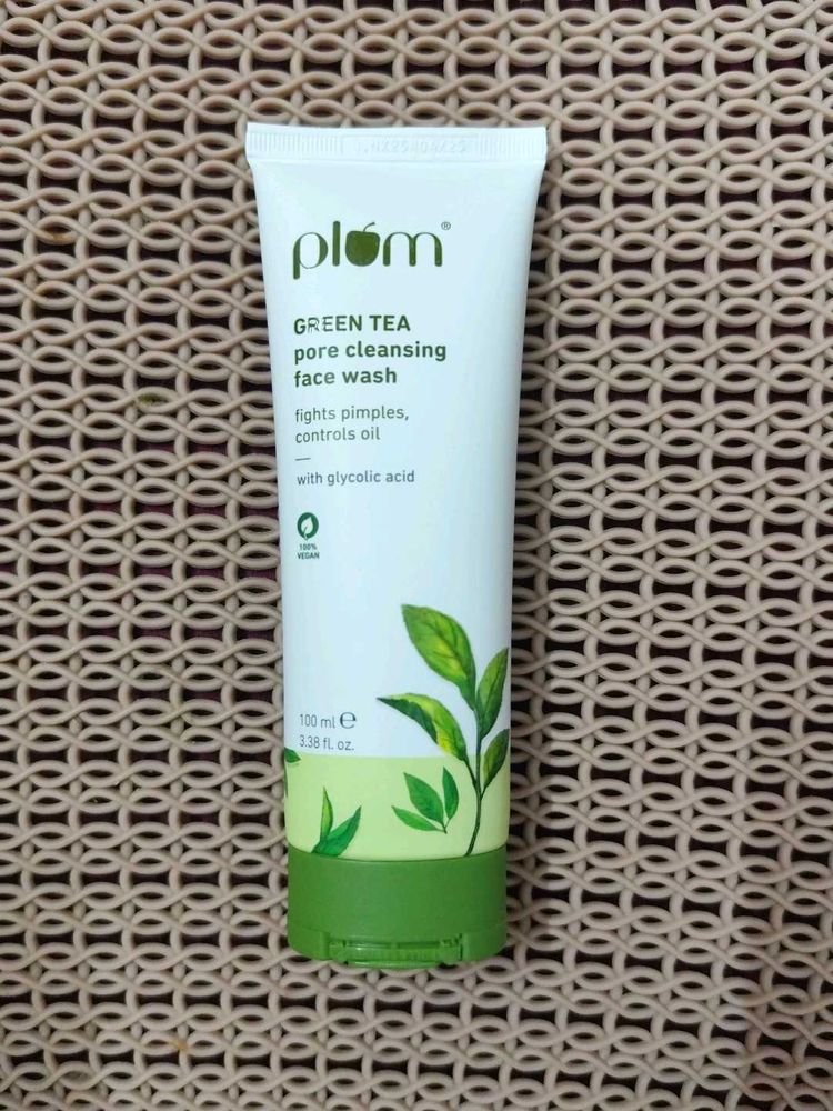 Plum Green Tea Face Wash