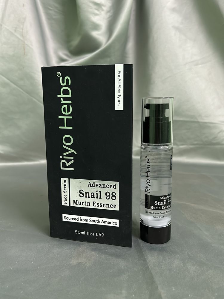 Riyo Herbs Advanced Snail 98 Mucin Essence