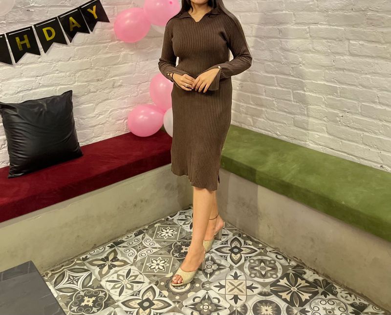 Brown Ribbed Knit Midi Dress