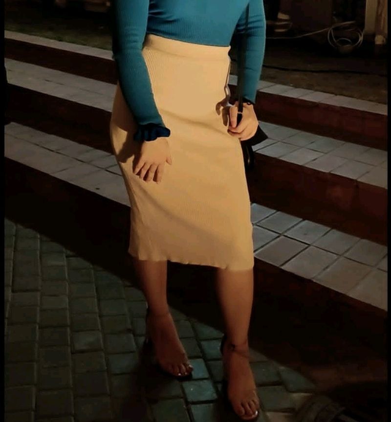 Cream Colour Ribbed Winter Skirt