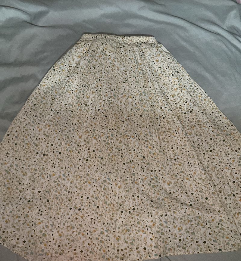 Floral Pleated Skirt