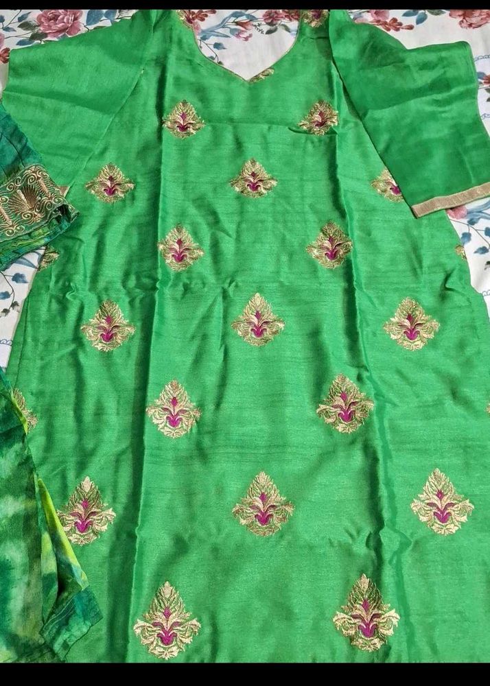 Beautiful Suit Set