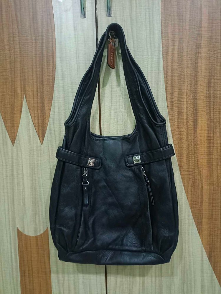 Black Banana Republic Handbag