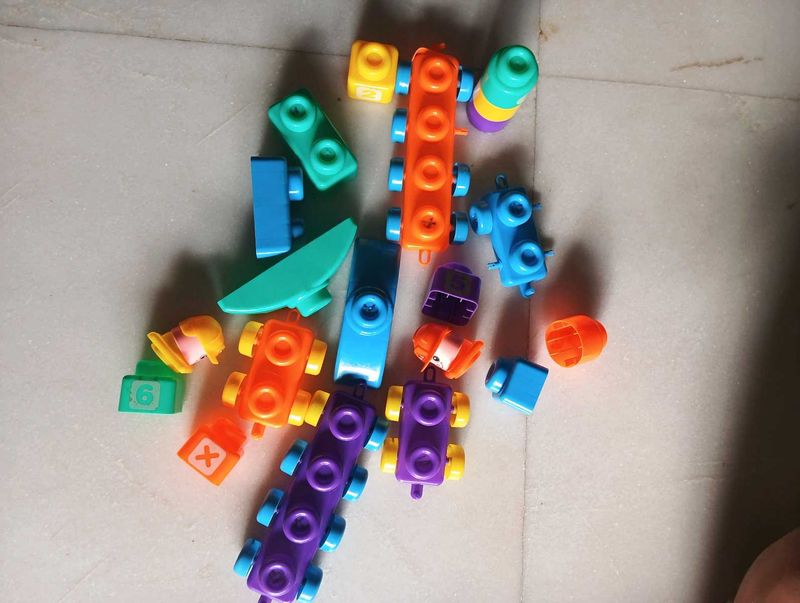 🚇Jumbo Building Blocks Set With Train Connectors