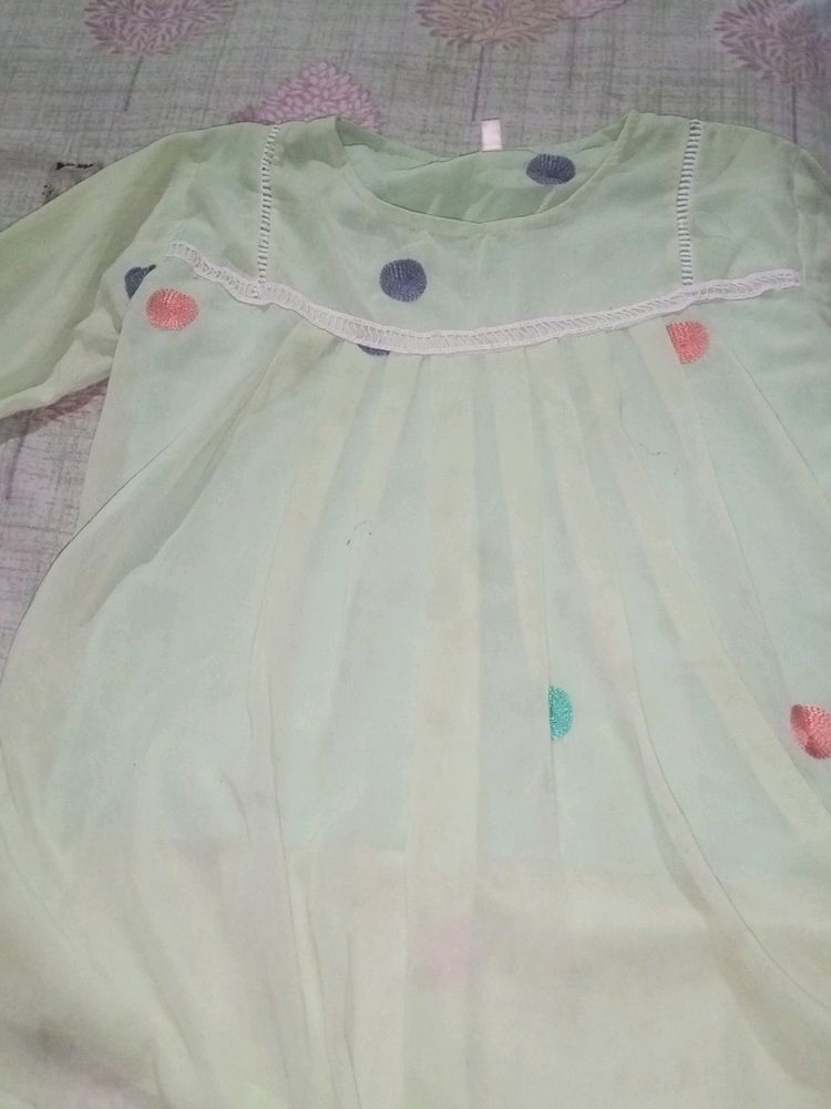 Green Top And Tunic Type For Women Empire Shape.