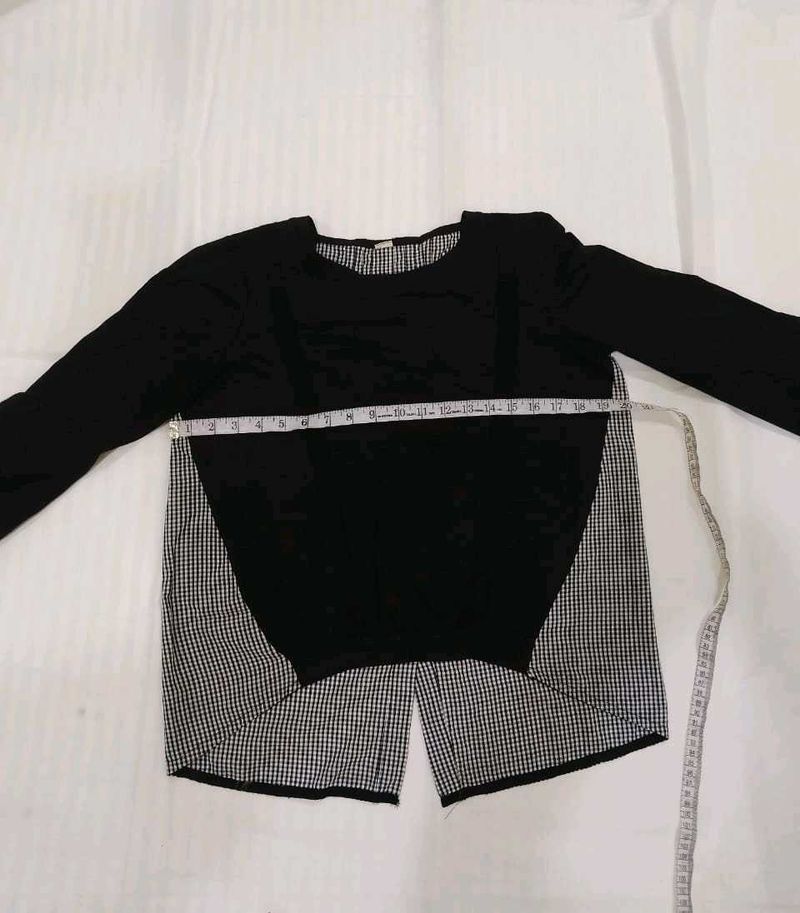 Chic Black &amp; Patterned Top