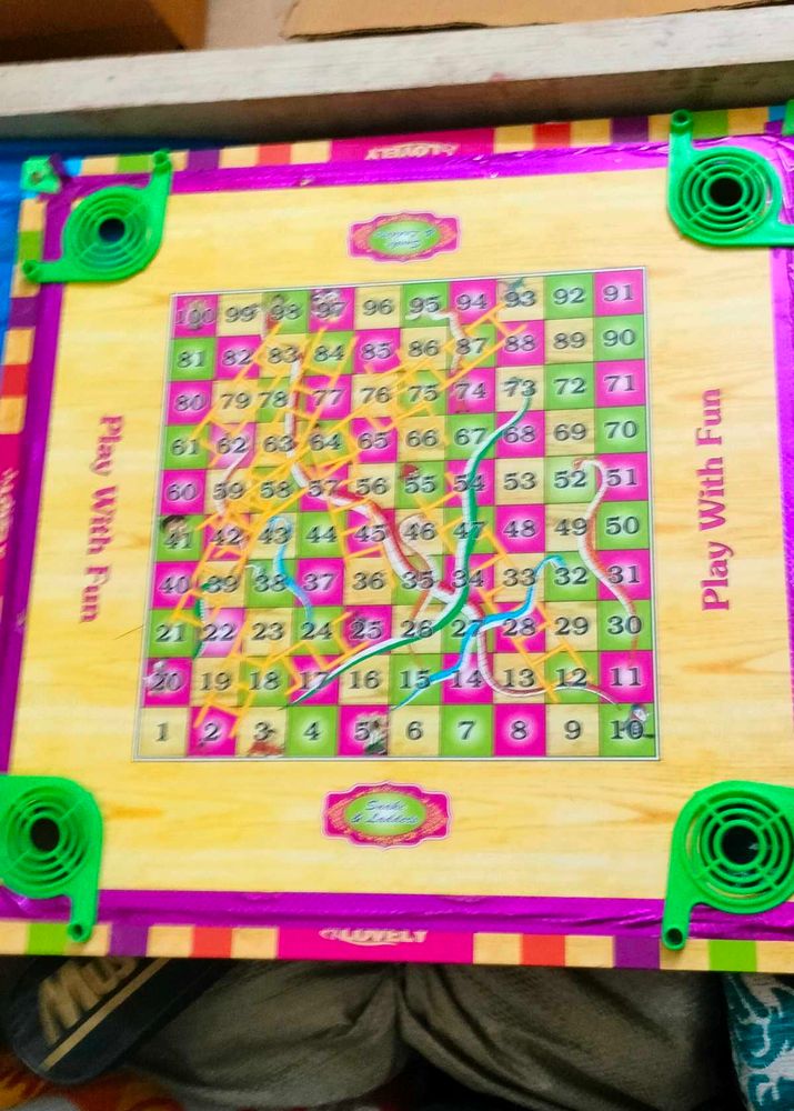 Snakes &amp; Ladders Game