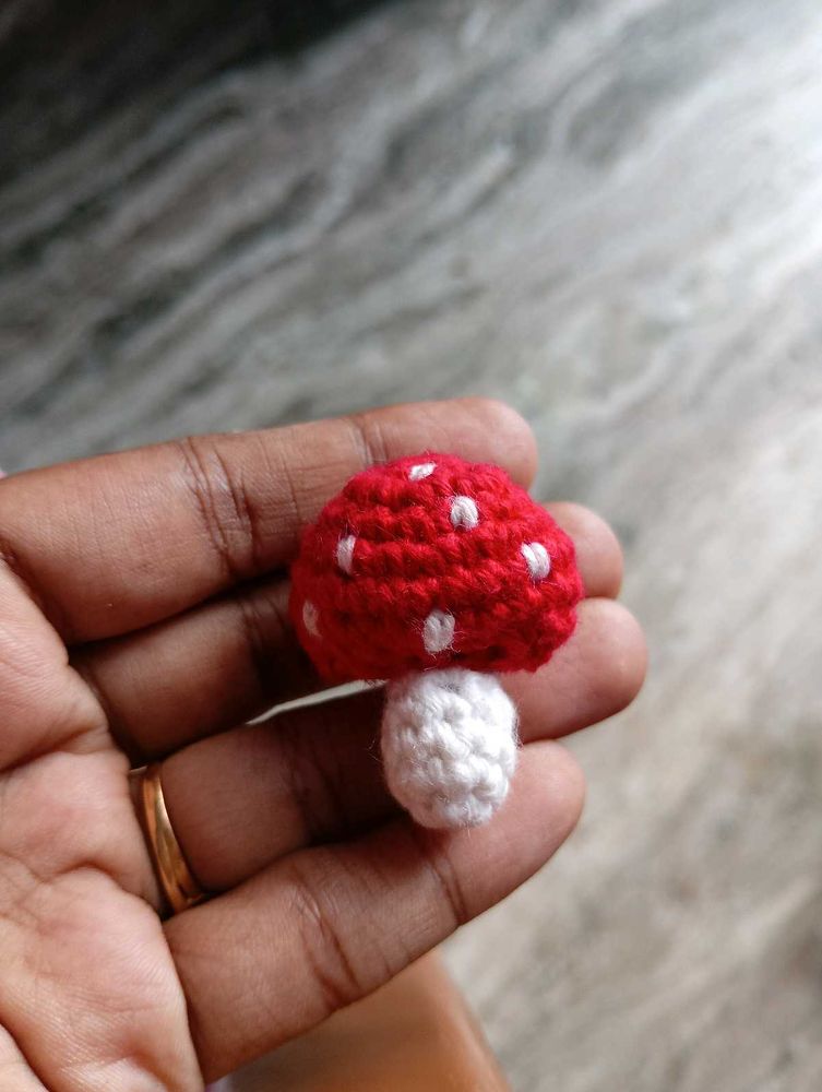 Mushroom Hairclip