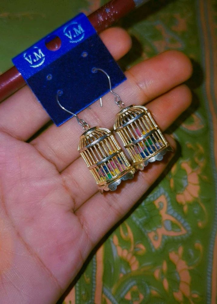 Pinzra Look Earrings