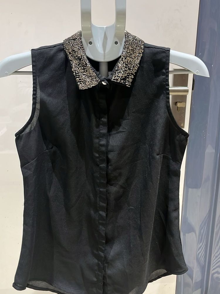 Elegant Black Sleeveless Top