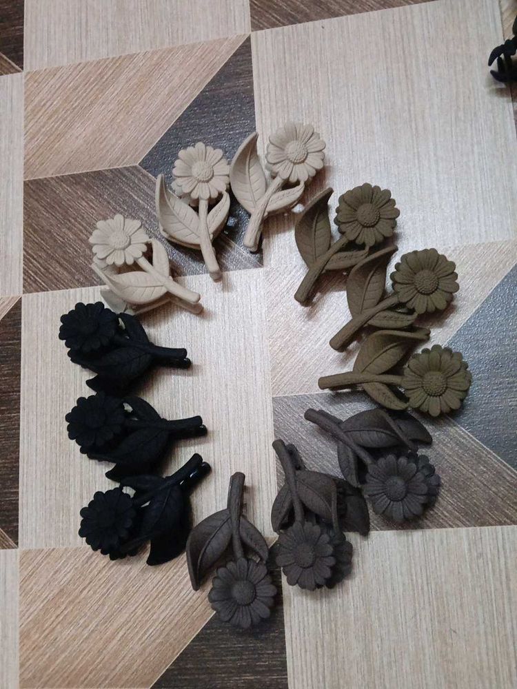 Flower Hair Claw Clips Set Of 2