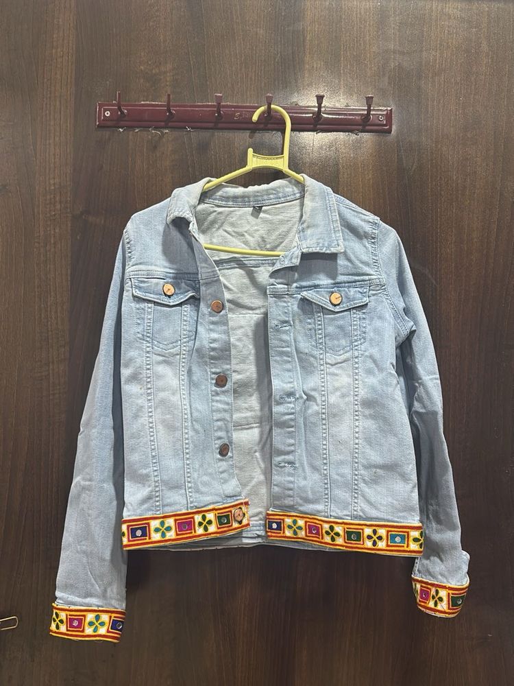 FUSION DENIM JACKET and BLOUSE😍😍combo