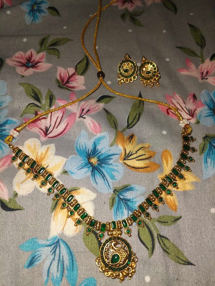 South Indian Jewellery set of 2 necklace and earri