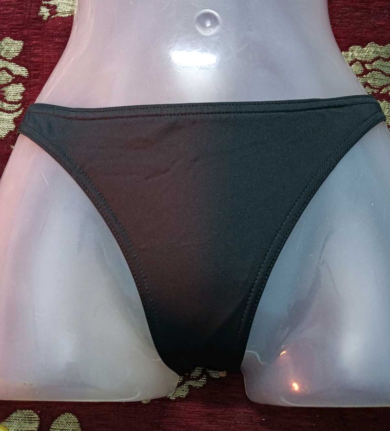 Black Thong Panty👙28,30