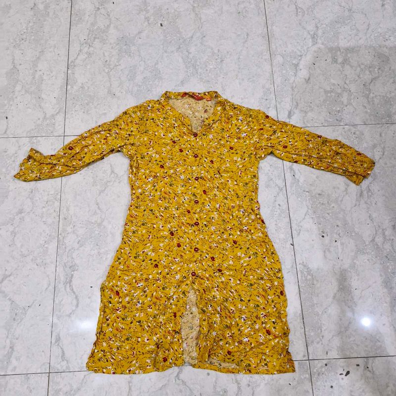 Womens Gold Colour Short Kurti .