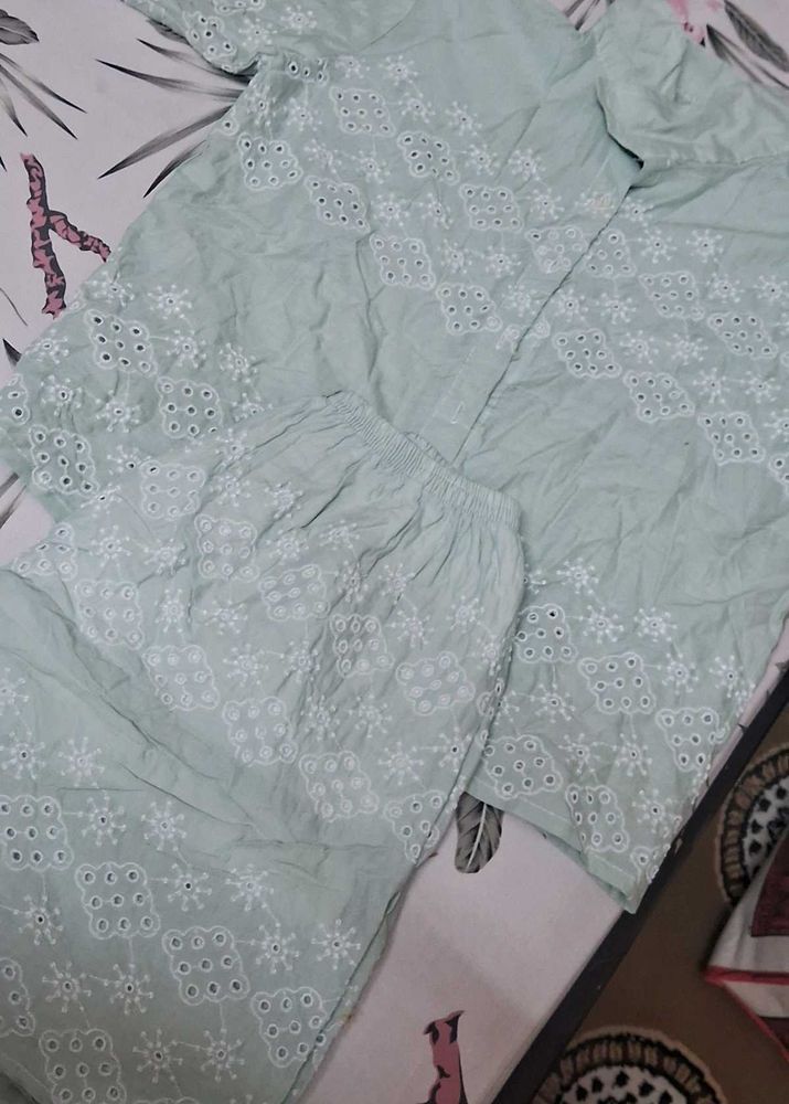 Cute Co Ord With Cut Out Pattern On It