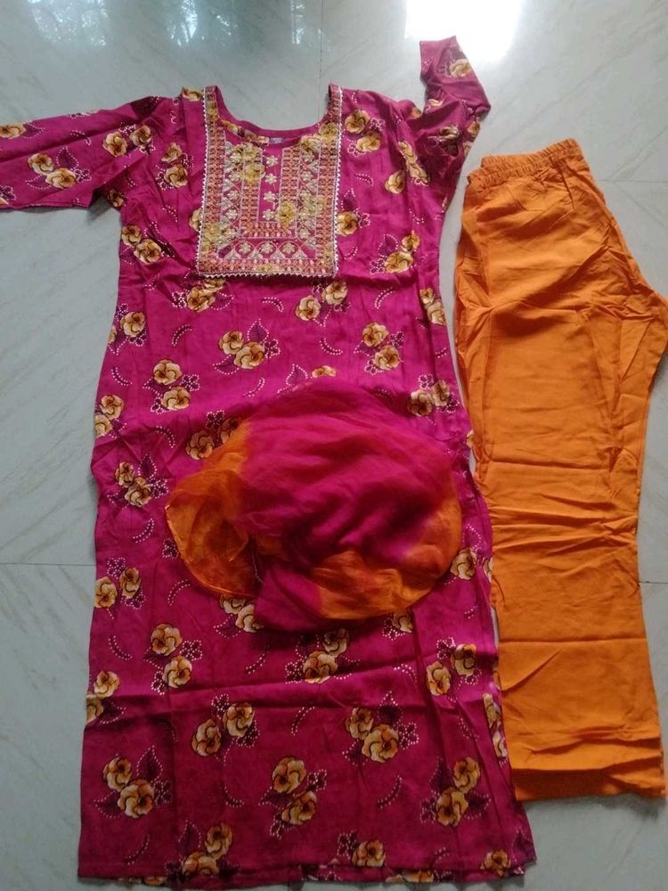 Floral Print Salwar Kameez Set,Only L Size Availab