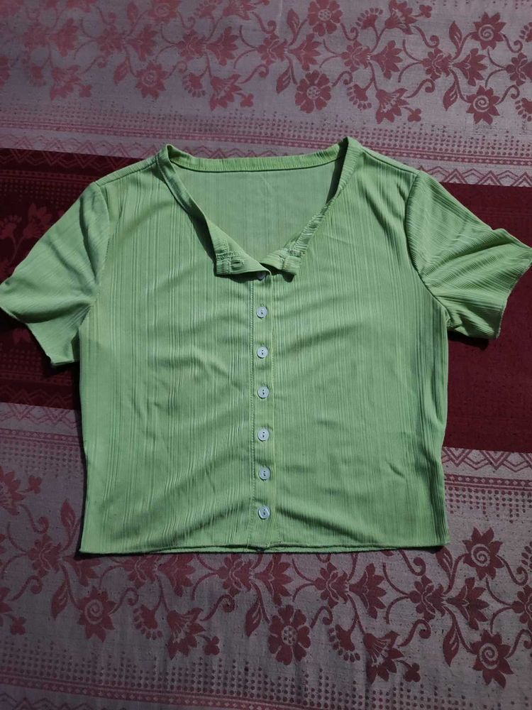 Cute Green Button-Up Crop Top