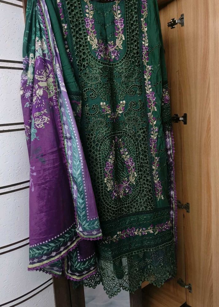 Tawakkal Og Pakistani Lawn Dress