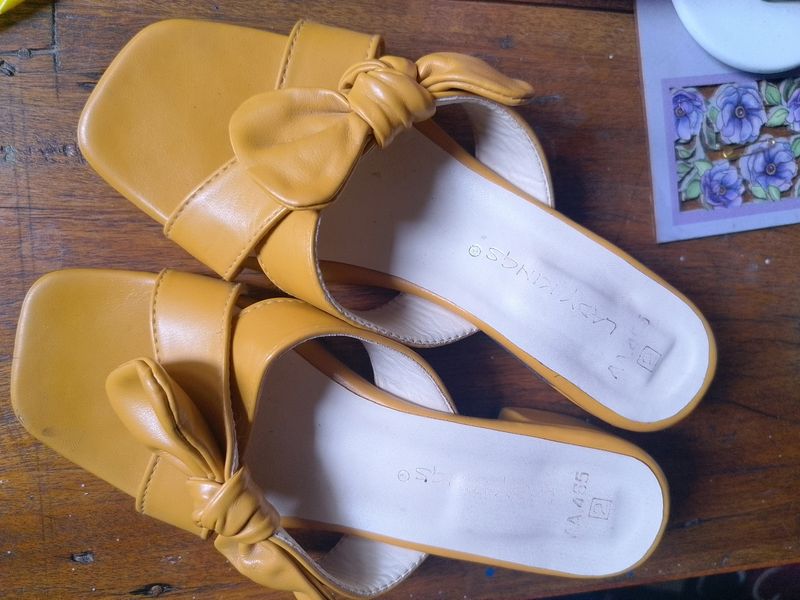 Offer 550 Size 2, (34) 21-22 Cm