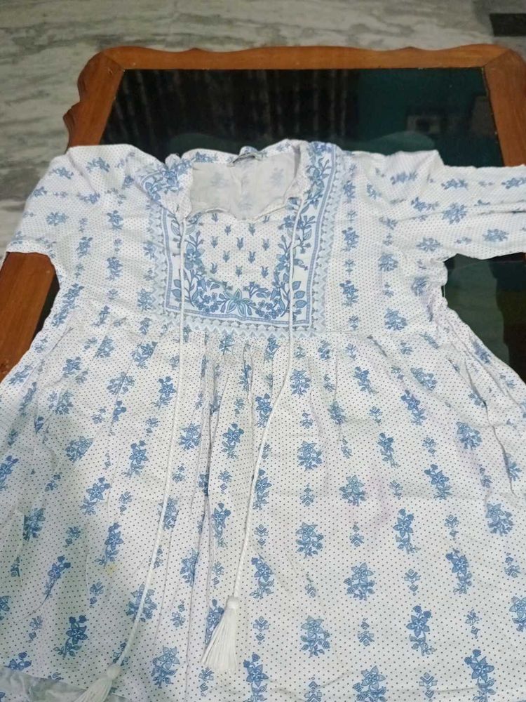 Blue Floral Print Tunic Top