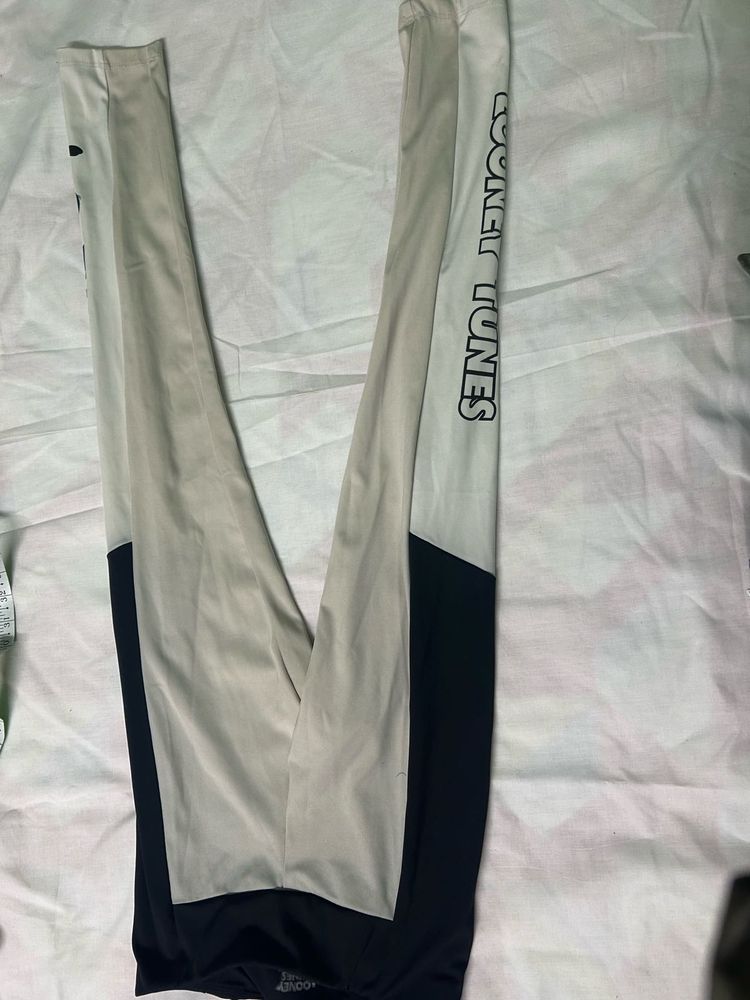 ZARA Looney Tunes Activewear