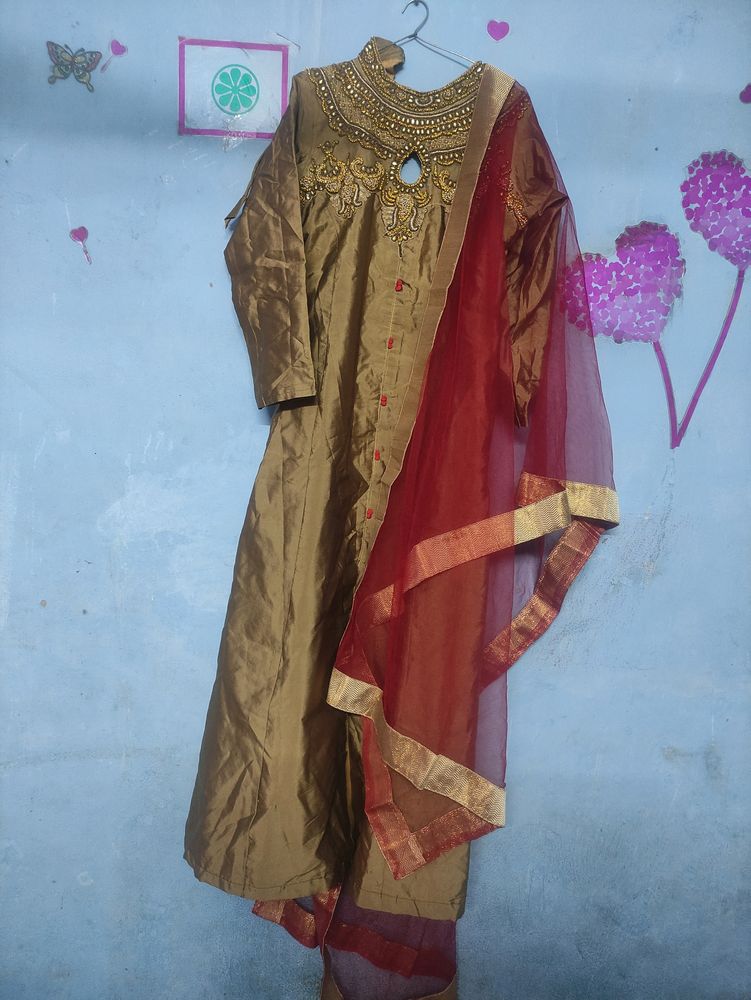 Dewaani Mastani Tapta Lehenga
