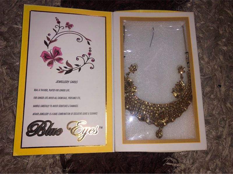 Women Necklace Set  Brand One   Used Only Once