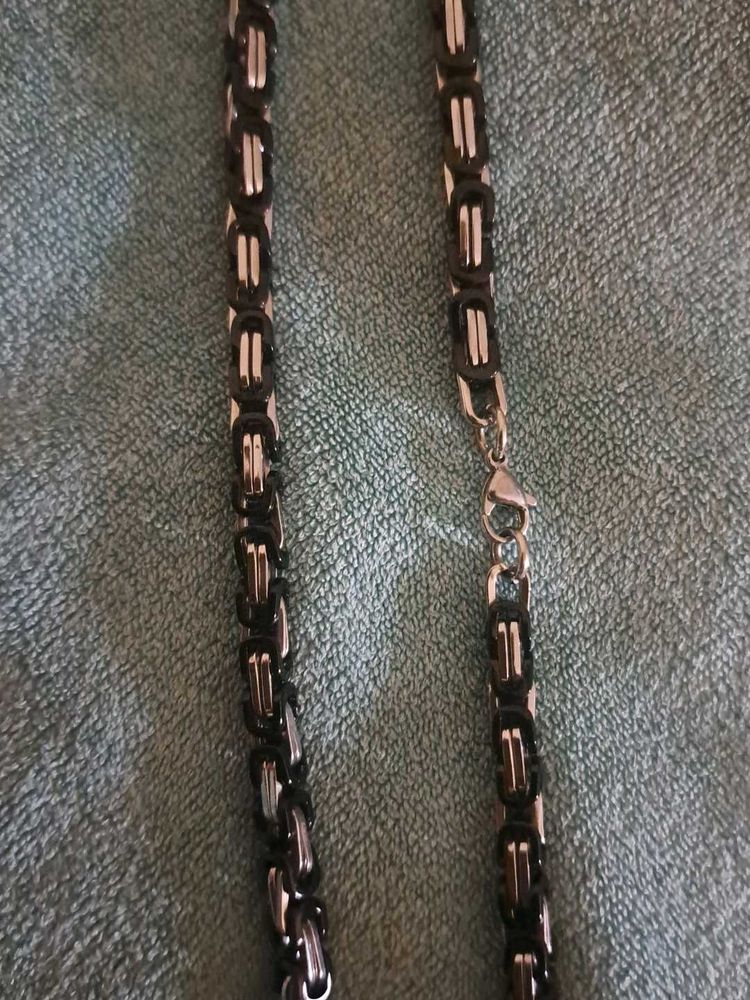 Stainless Silver/Black Chain