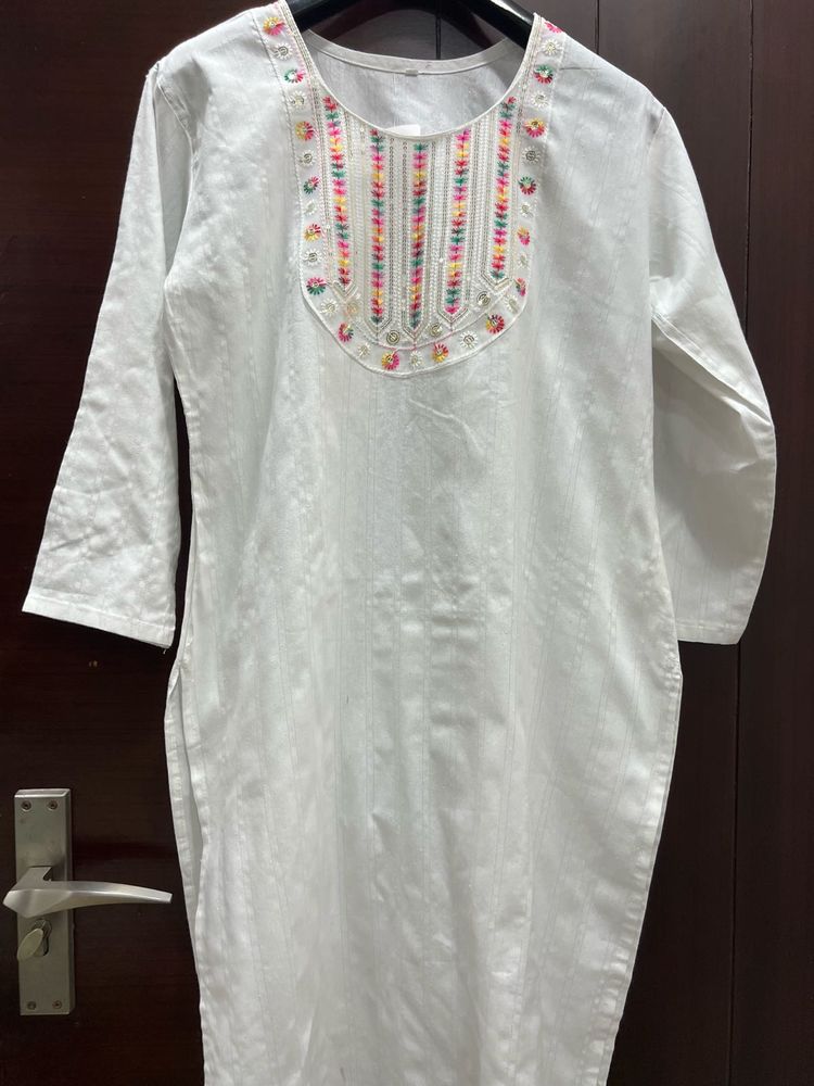 White Embroidered Kurta