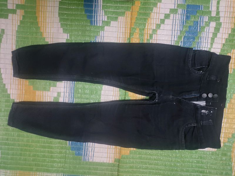 High-waist Black Denim Jeans