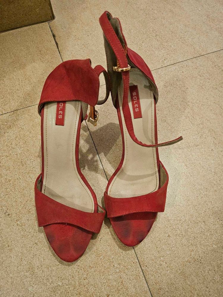 Soles Heels