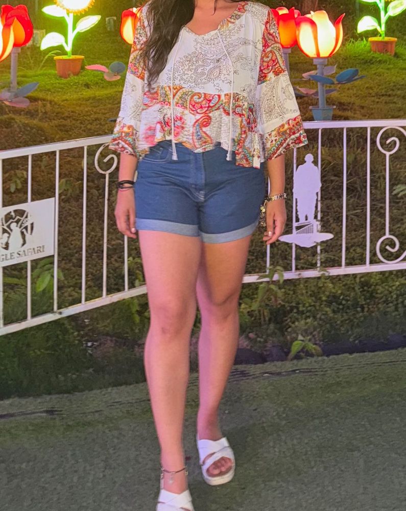 printed top Mango/ Zara/ Newme