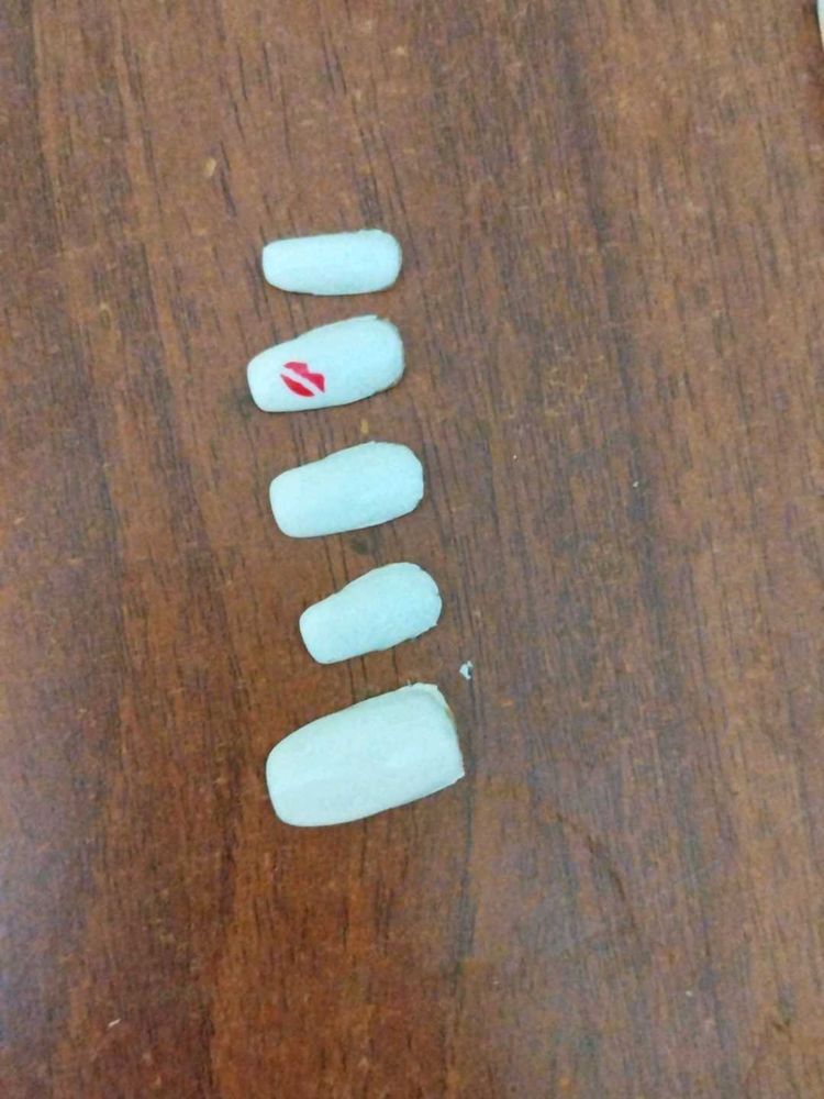Shills Professional Stick On Nails 💅