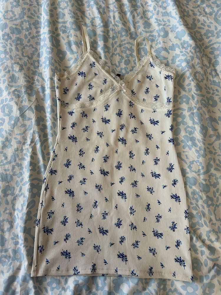 H&amp;M Floral Body on Dress