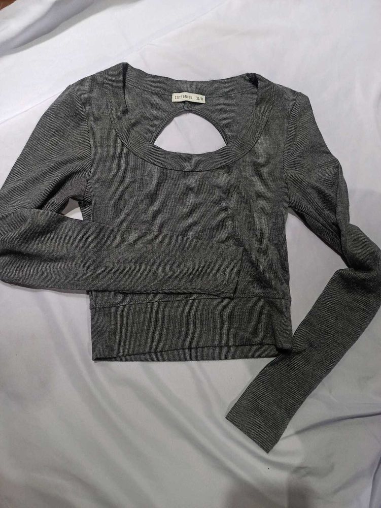 full sleeves grey crop tops