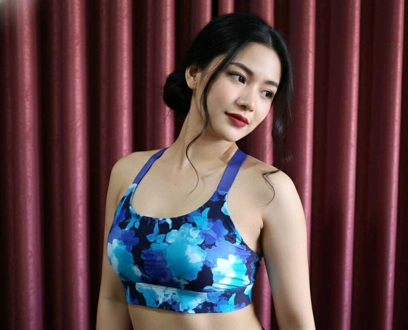 Floral Print Sports Bra