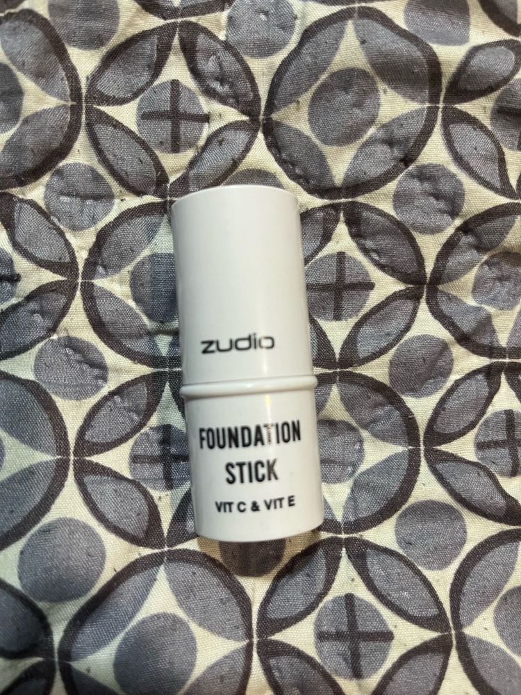 Zudio Foundation Stick – Vanilla 01