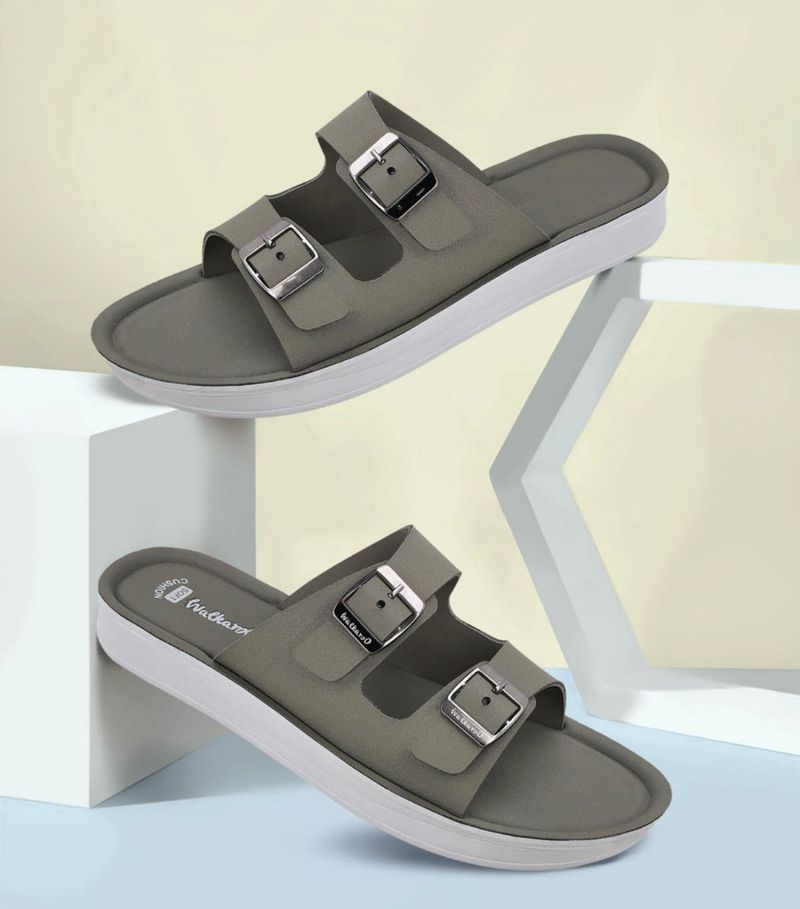Walkaroo Grey Sandals For Women