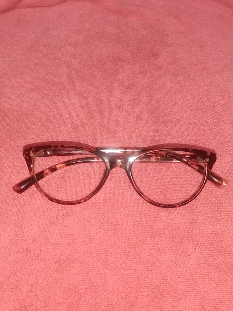 Spectacle