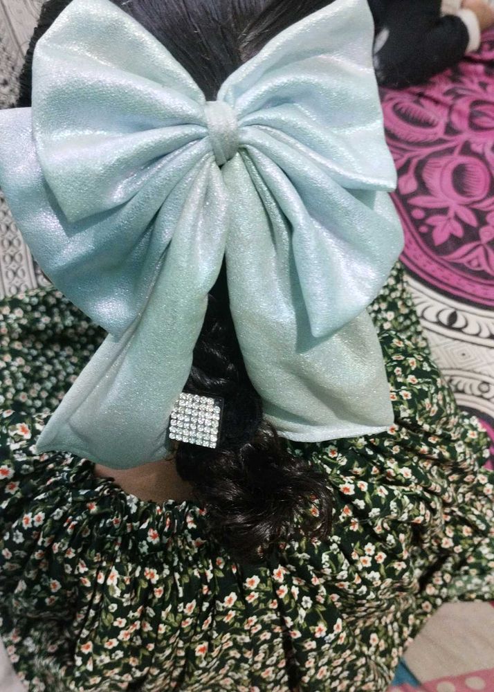 Sparkly Blue Oversized Bow Hair Clip
