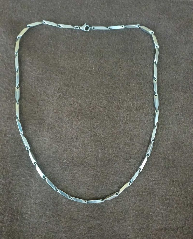 Stylish Silver Chain