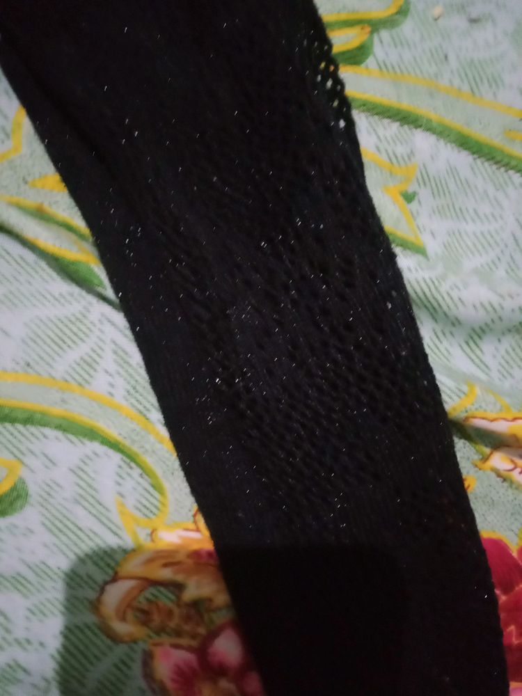 black one peice dress  with simmered full sleevs