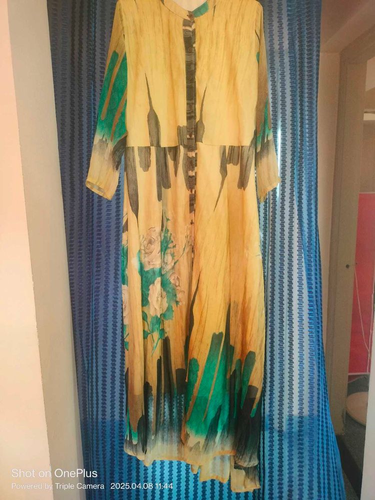 Georgette Gown In Good Condition